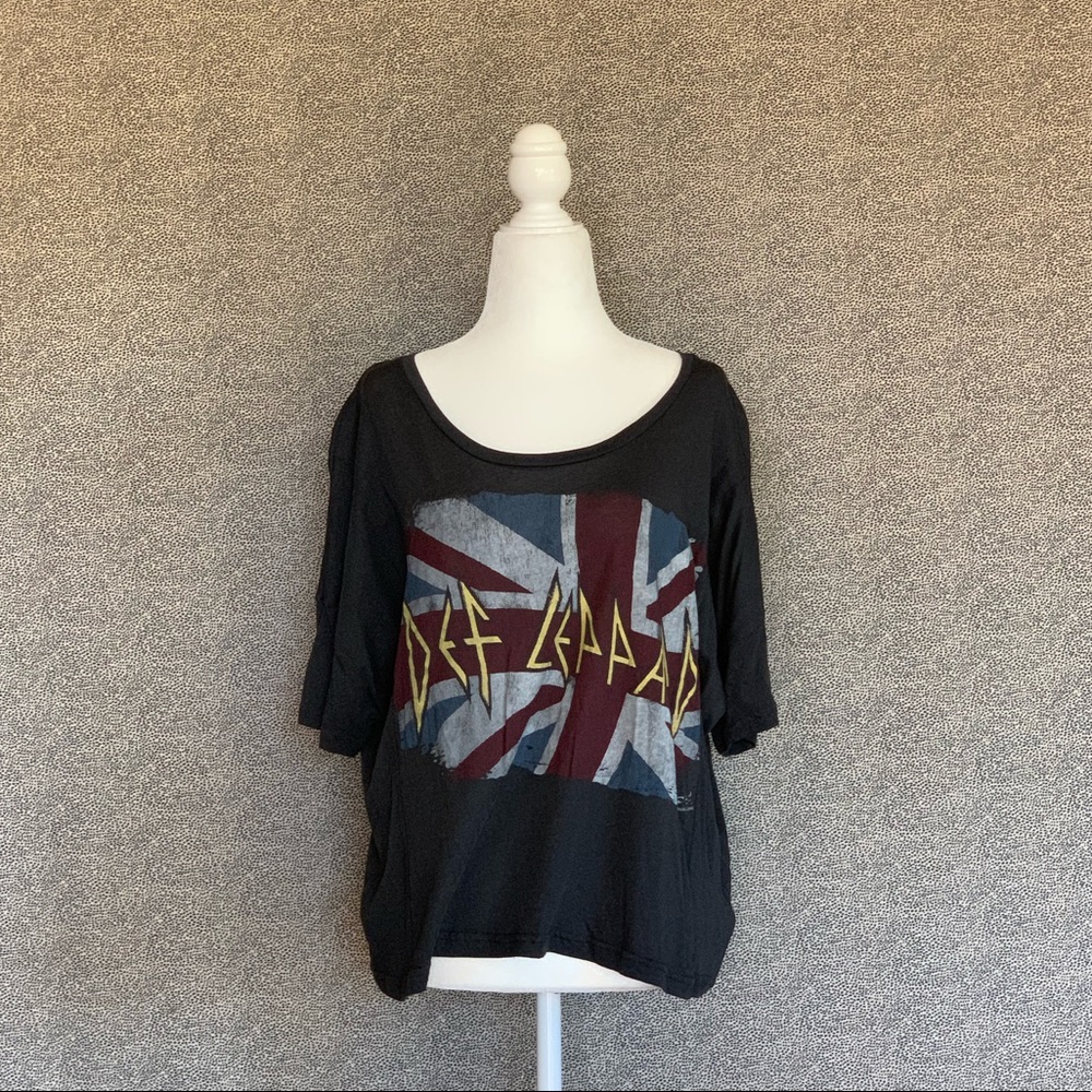 ✨💫Oversized Def Leppard Graphic Tee💫✨